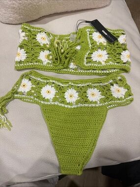 Fashion Nova Lime Green Crochet Daisy Bikini Set